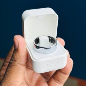 Smart Finger Ring for Fitness Tracking – With Charging Case – (Ring Size – 10) – Silver